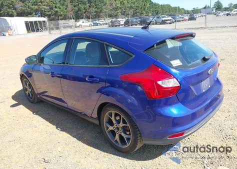 2014 Ford Focus Se z USA, uszkodzony, nr VIN 1FADP3K27EL455145